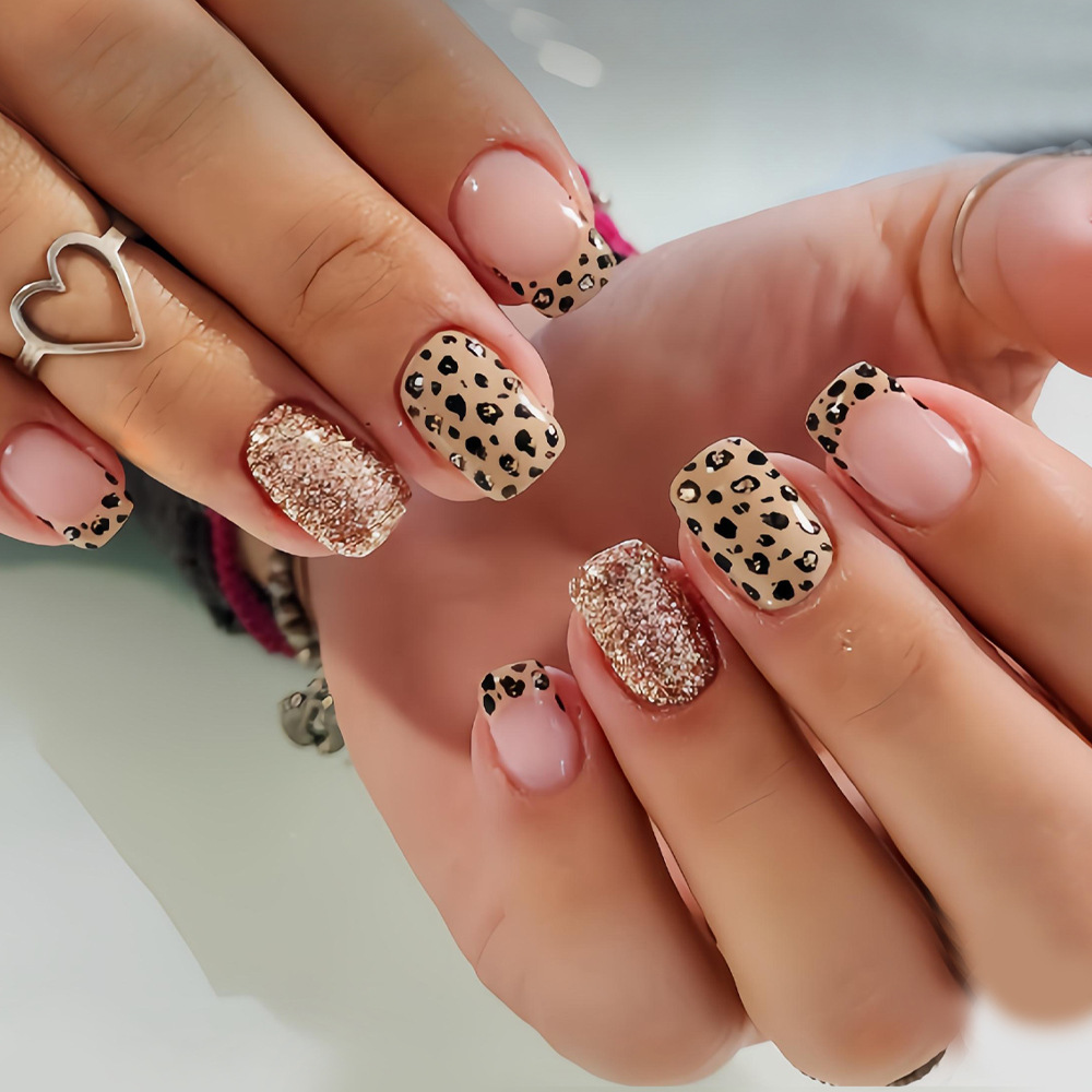 Nail Art Glitter - Kuku palsu pendek panjang untuk wanita